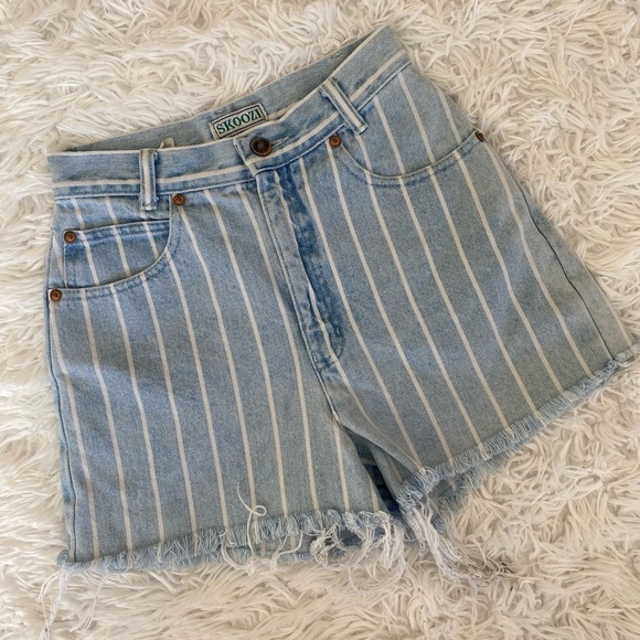 Vintage Retro 80s Blue Striped Denim Shorts - Picture 2 of 7